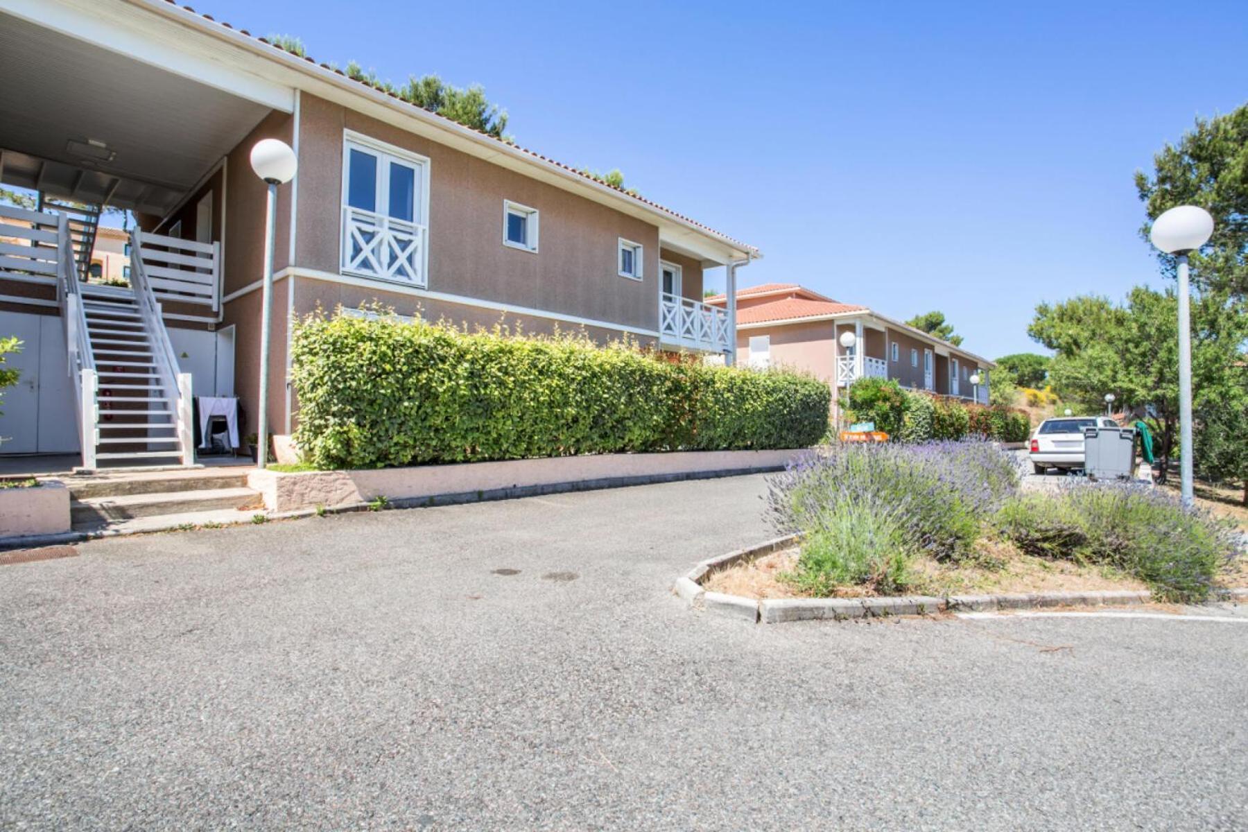 Résidence Debussy - maeva Home - Appartement 2 Pièces 4 Personnes - Budget 39 Carnoux-en-Provence Exterior foto